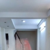Cho Thuê nhà phố ngõ oto, kinh doanh phố Thái Thịnh, Đống Đa,  36m2 -2,5 Tầng -  MT 3,2m - Giá 10,5tr